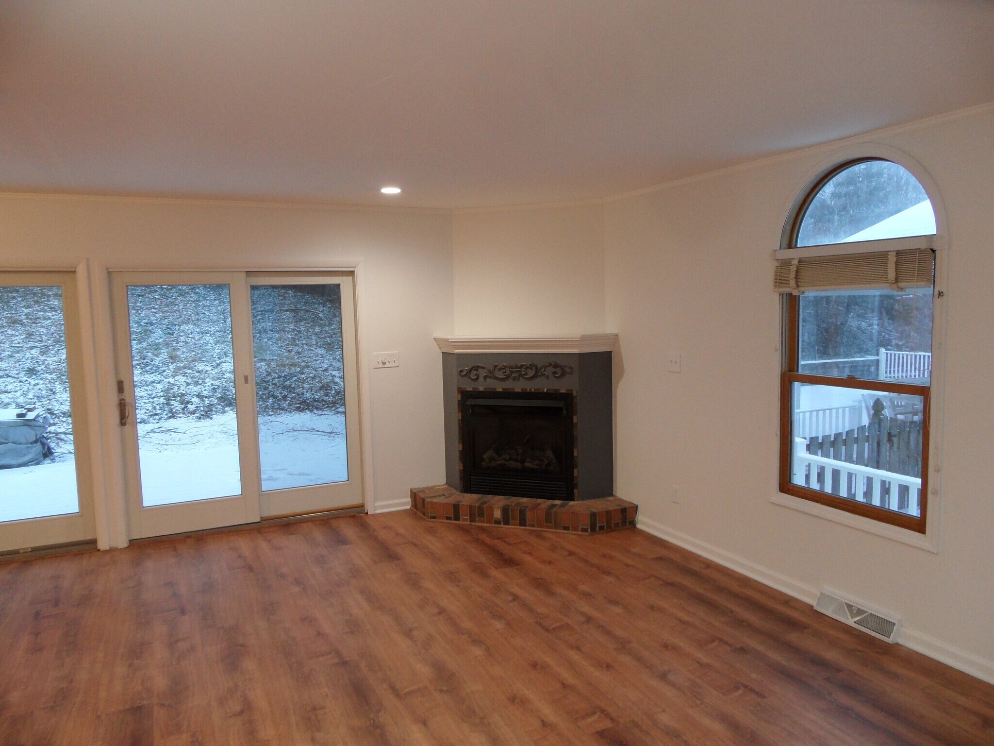 Building Photo - 921 Onondaga St