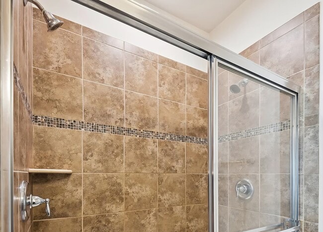 Building Photo - 4511 Foster Ave