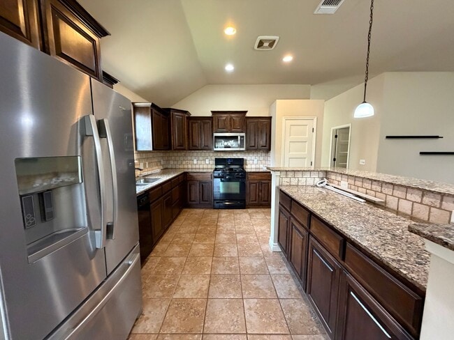 Building Photo - Beautiful and Cozy 3bed/2bath with an Office Available in North Norman!