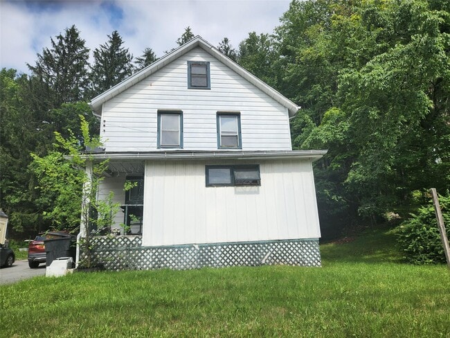 Primary Photo - 6202 NY-42