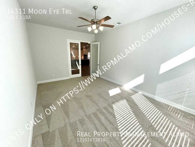 Building Photo - AVAILABLE NOW! Lovely 4 Bedroom / 3.5 Bath...