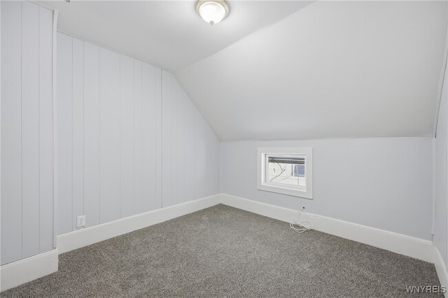 Building Photo - 26 Ganson St