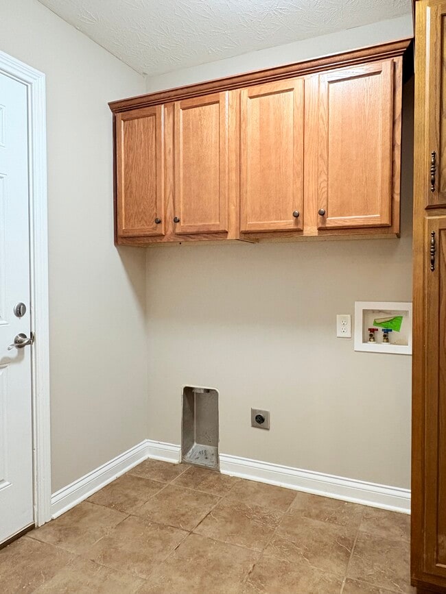 Building Photo - 3318 Richpond Rockfield Rd