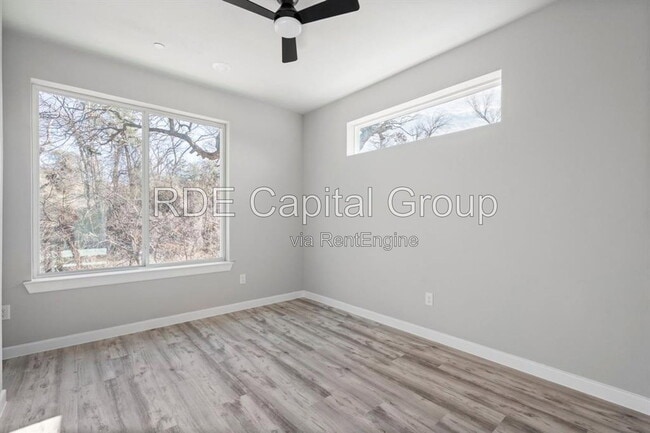 Building Photo - 948 S Corinth St Rd