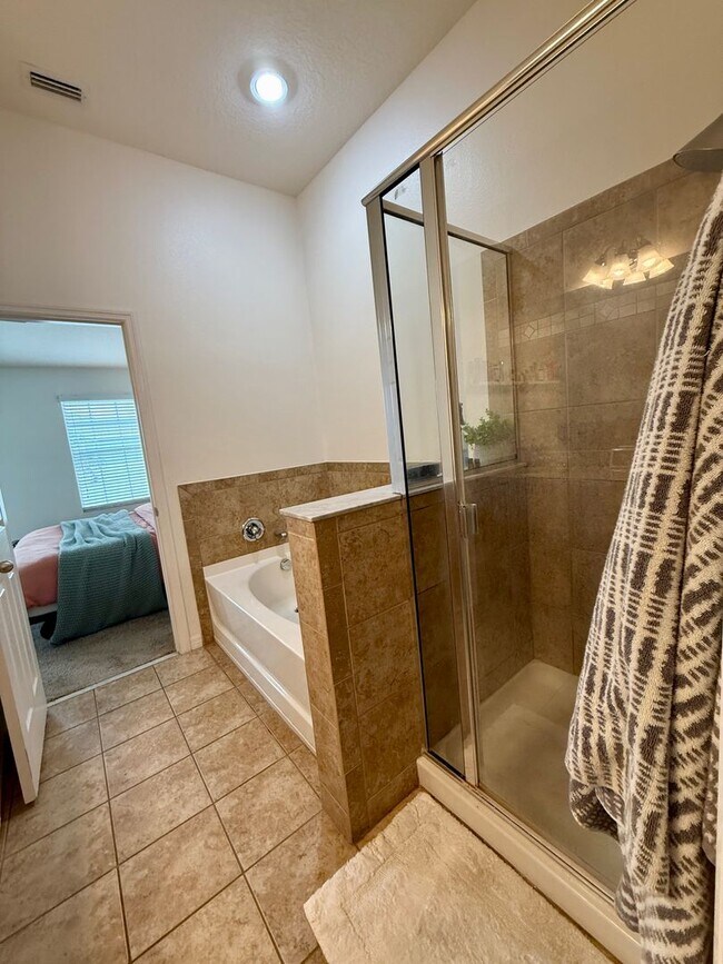 Building Photo - Sawgrass Village Townhomes 3/2.5/1 - Friendly Neighborhood lifestyle