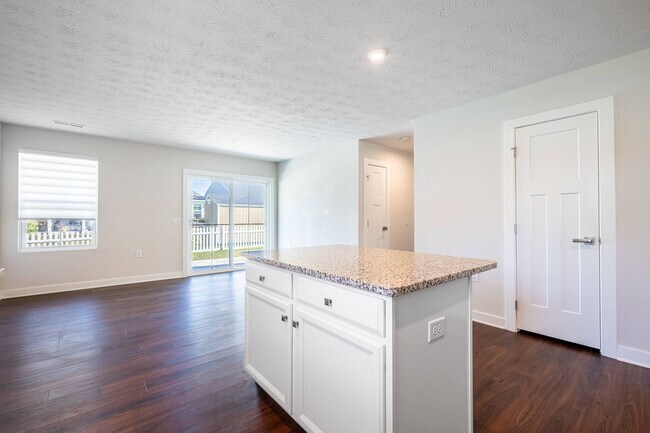 Building Photo - Gorgeous Newer Home in New Development
