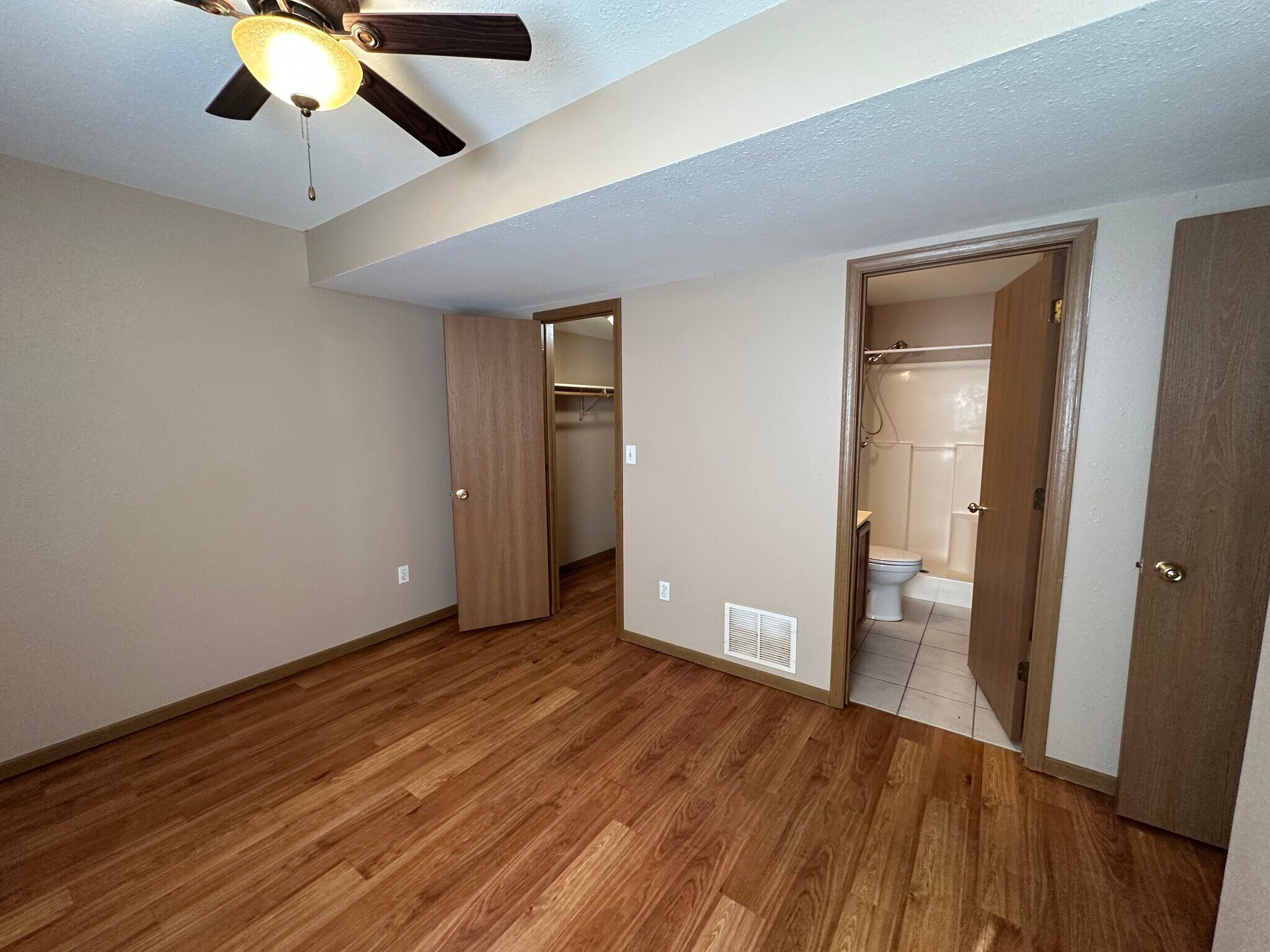Primary Bedroom #1 - Main Lvl - 3504 Zinnia Dr