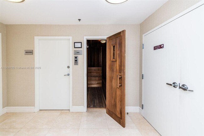 Building Photo - 10205 Collins Ave