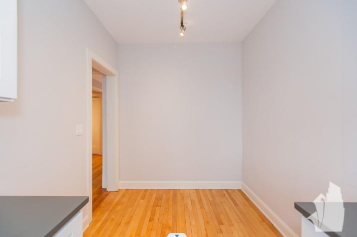Building Photo - 2315 N Rockwell St