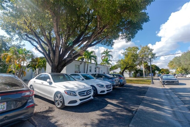 Building Photo - 1840 Fillmore St