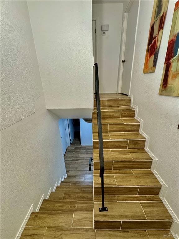 Building Photo - 14 Jay Ave