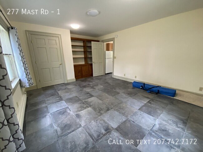 Building Photo - 277 Mast Rd