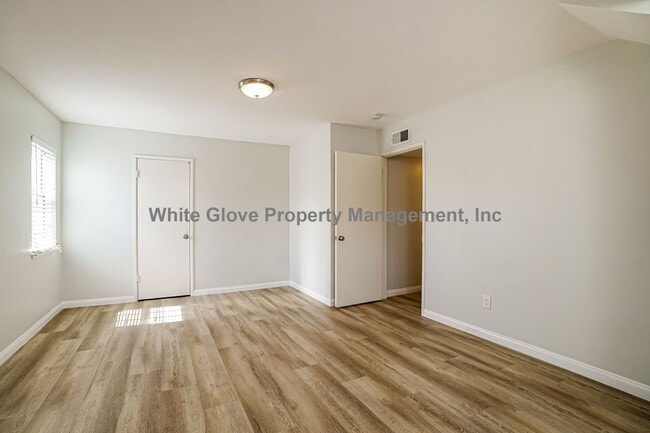 Building Photo - Charming 4-Bedroom Artesia Home with Sunroom, Large Backyard & Attached Garage