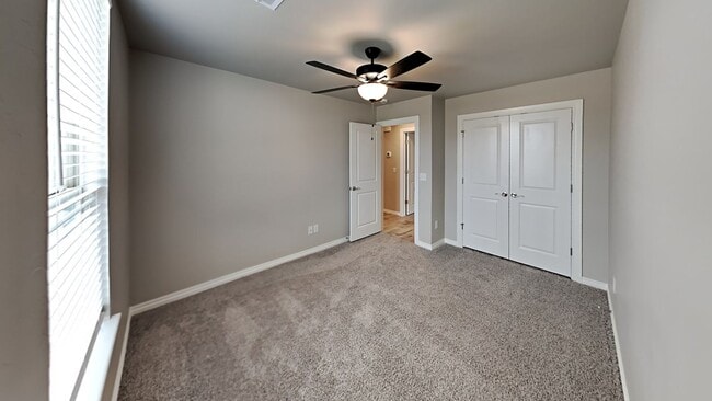 Building Photo - Spectacular 3 Bedroom 2 Bathroom Home in Britton Farms (Yukon Schools)