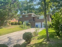 Building Photo - 665 Aline Dr NW