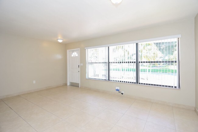 Building Photo - 3341 W Park Rd