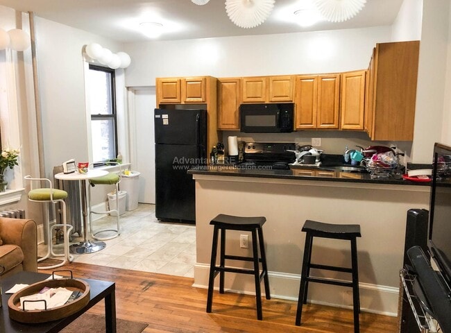 Primary Photo - 1048 Commonwealth Ave