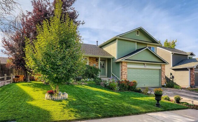 Primary Photo - Incredible Tri-level home in Cherry Creek ...