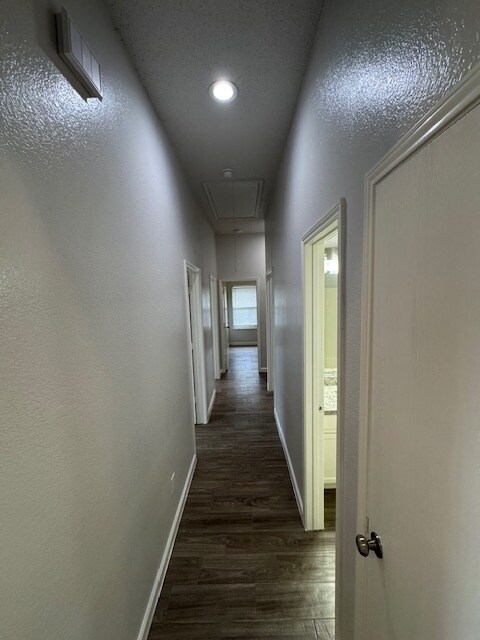 Building Photo - 2068 Pecan Creek Dr