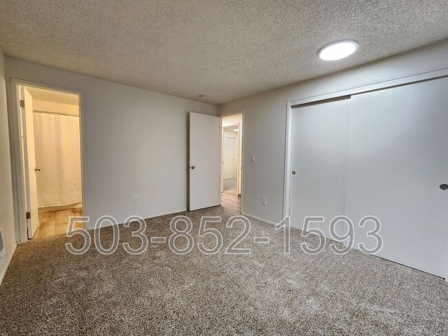 Building Photo - 1829 NE 23rd Ct