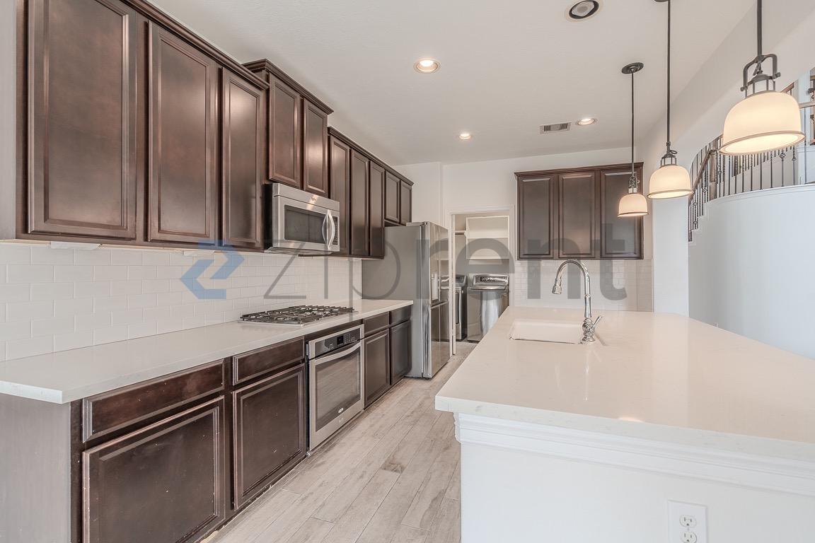 Building Photo - 2111 Catamaran Cove Dr