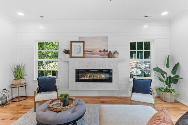 Building Photo - Brand-new condo in the heart of Ocean View.