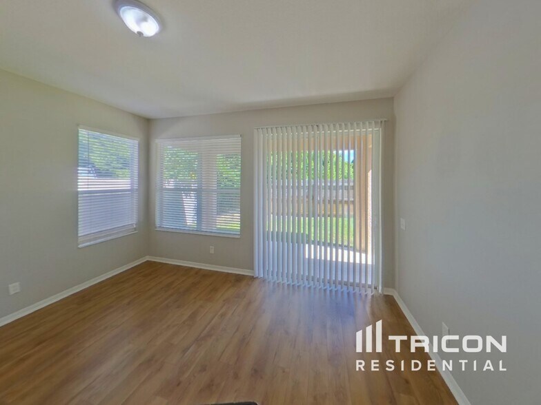 Building Photo - 10337 Avelar Ridge Dr