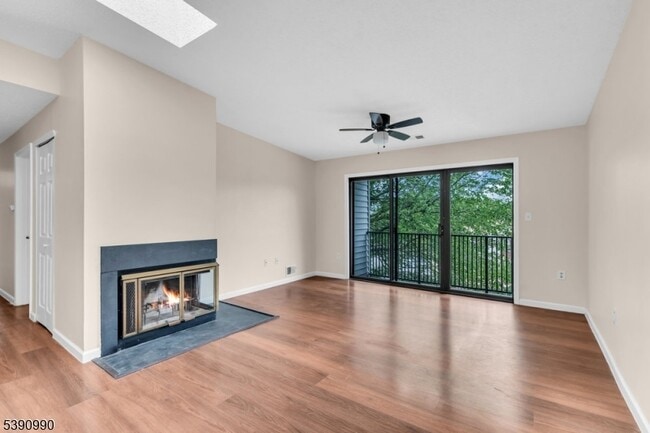 Building Photo - 96 Fisher Dr