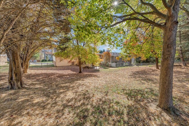 Building Photo - 5184 Orchard Hill Dr