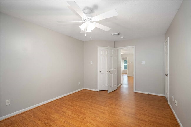 Building Photo - 707 Lytton Springs Way