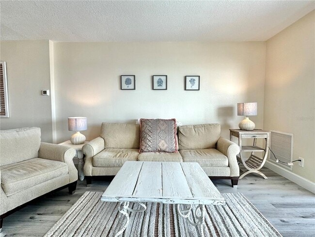 Building Photo - 855 Bayway Blvd