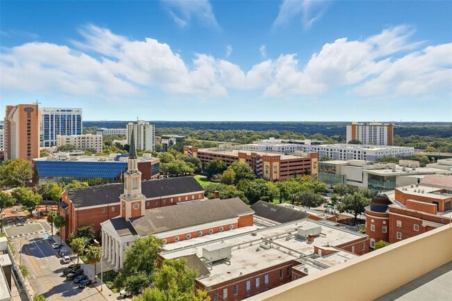 Building Photo - 155 S Court Ave