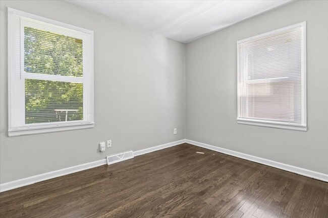 Building Photo - 8023 Garfield Ave