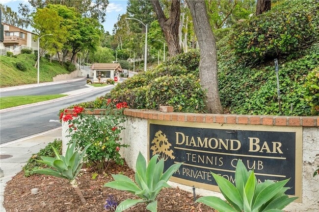 Building Photo - 22886 Hilton Head Dr