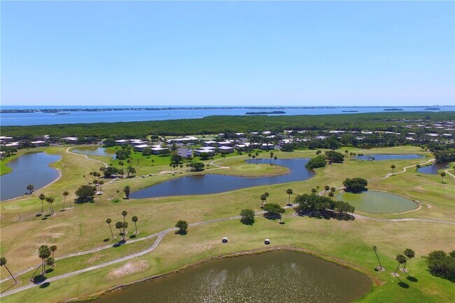 Building Photo - 6 Vis Gdns Trl