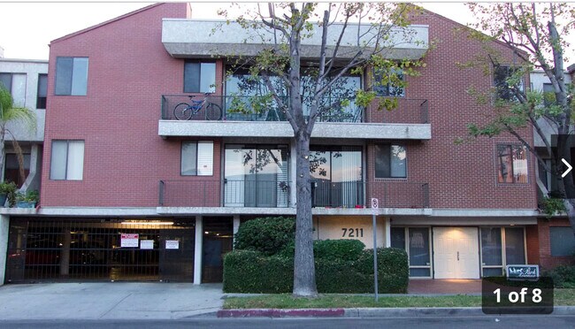 Primary Photo - 7211 Cozycroft Ave