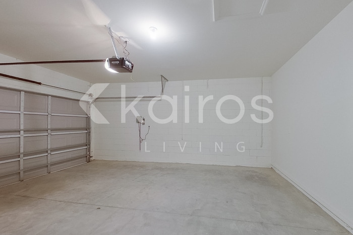Building Photo - 32041 Katelin Cir