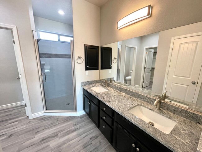 Building Photo - Beautiful 2024 Built 3 Bedroom 2 Bath Home...