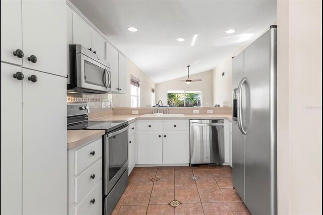 Building Photo - 110 42nd Ave N