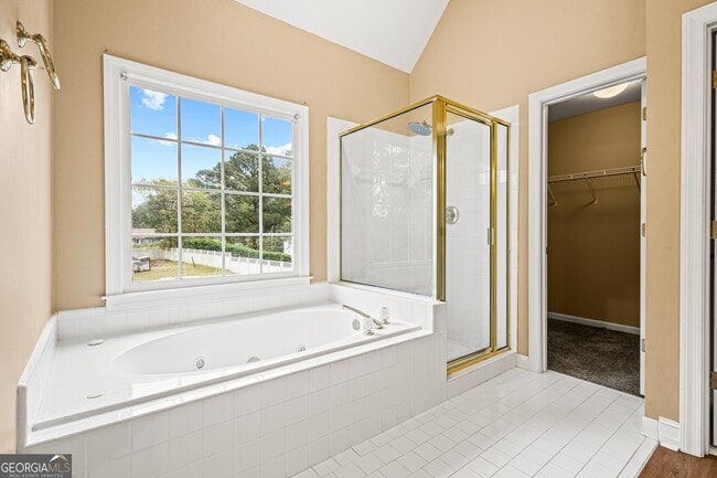 Building Photo - 4000 Hogans Mill Ln