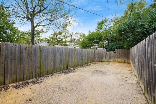 Building Photo - 1111 Northwest Blvd