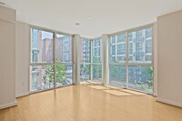 Building Photo - Modern 2br/2ba at Navy Yard