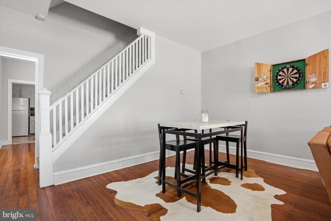 Building Photo - 343 Spring Mill Ave