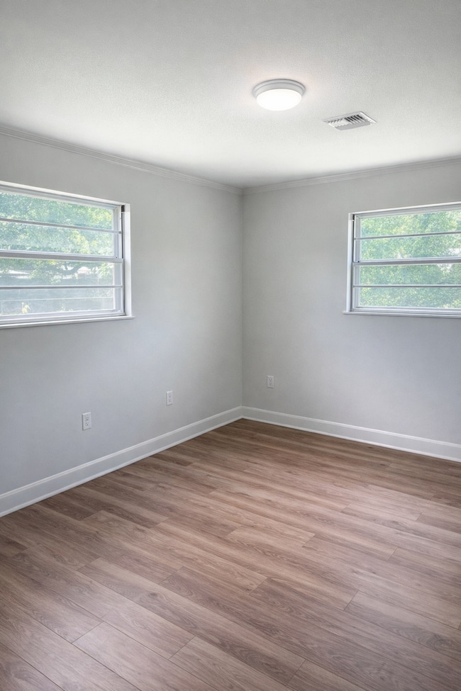 Building Photo - 3 Bedroom House in New Iberia