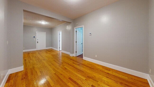 Building Photo - 8 Wardman Rd