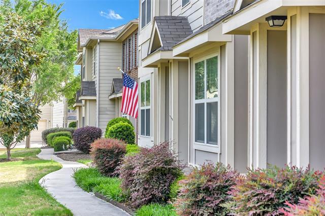 Building Photo - 6928 Carrington Ln