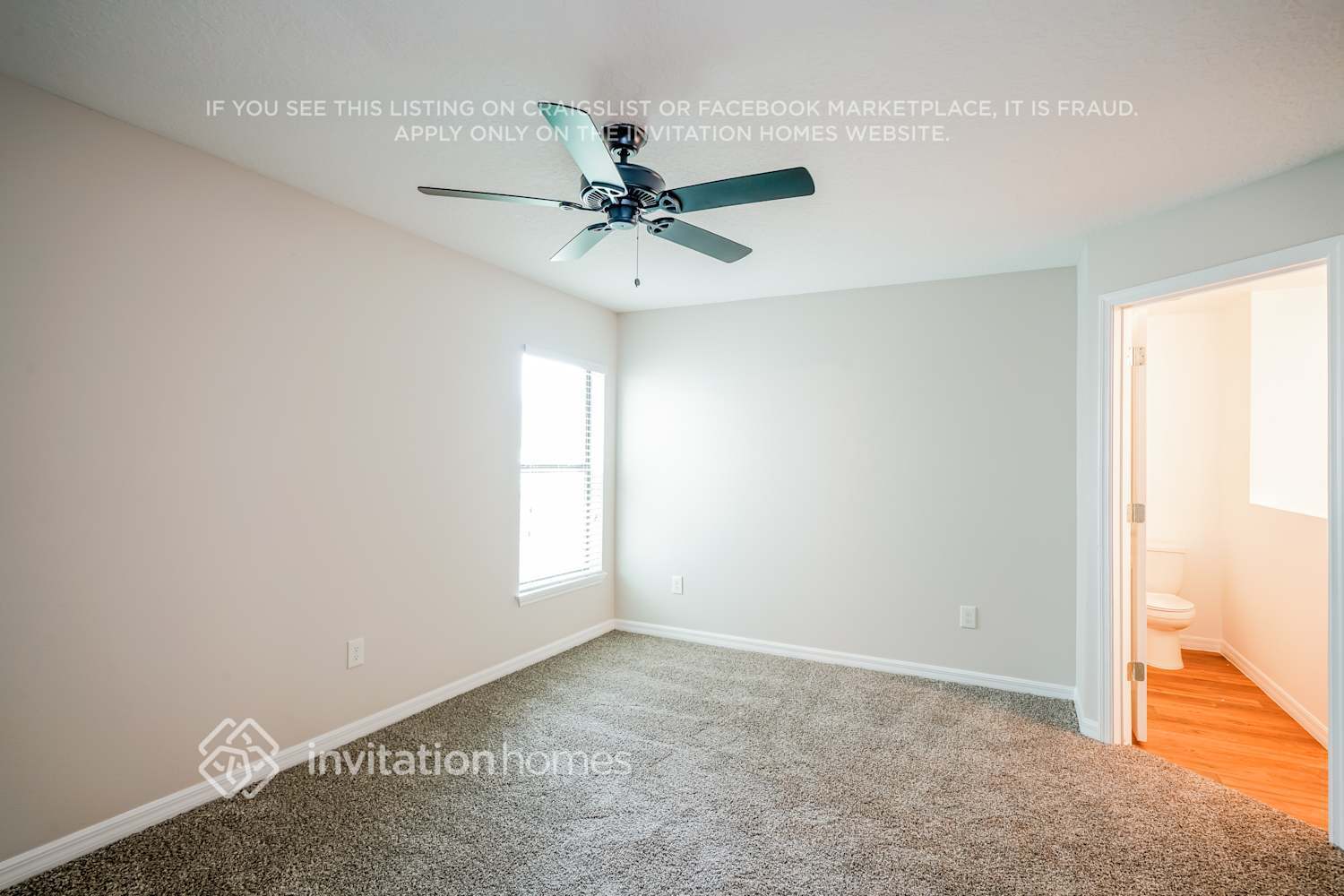 Building Photo - 11833 Thicket Wood Dr