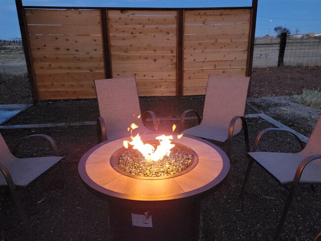 Building Photo - 21800 CA-140