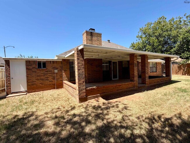 Building Photo - 4845 Shenandoah Dr