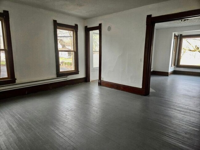 Building Photo - 2 bedroom unit in Niles